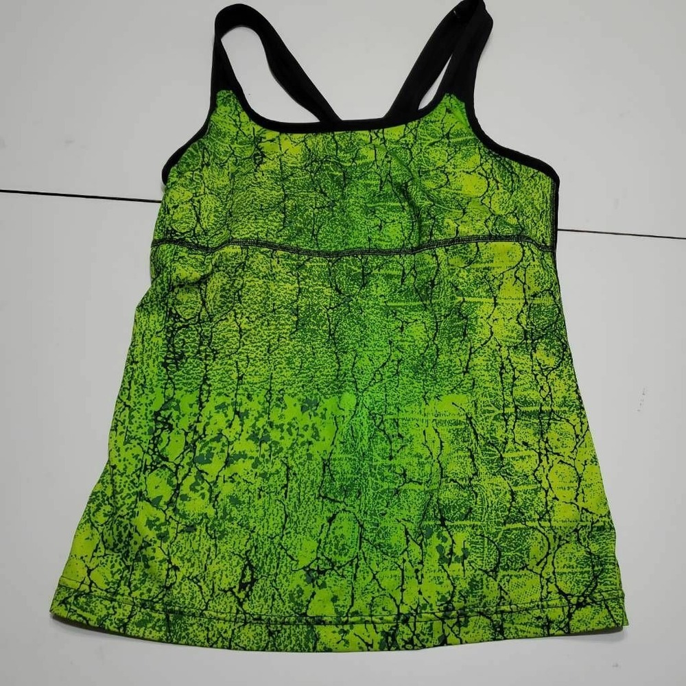 Womens Performance Tank Top Shirt Green Black Abstract Built In Bra Stretch